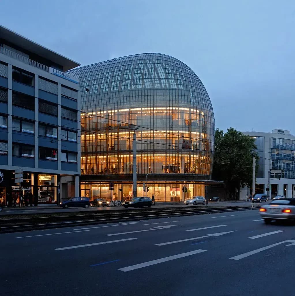 Structurally glazed aluminium facade on a commercial building